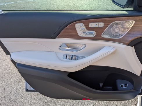 New 2026 Mercedes-Benz GLE 450 4MATIC image 14
