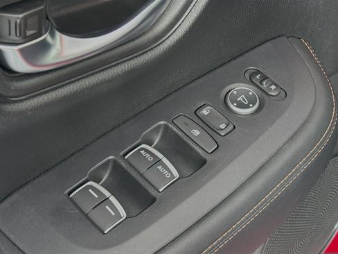 Certified 2024 Honda HR-V Sport image 17