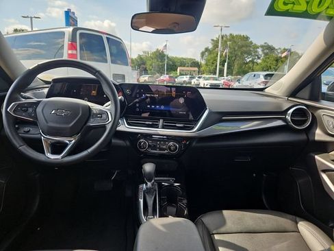 Used 2025 Chevrolet Trax ACTIV w/ Driver Confidence Package FWD image 13