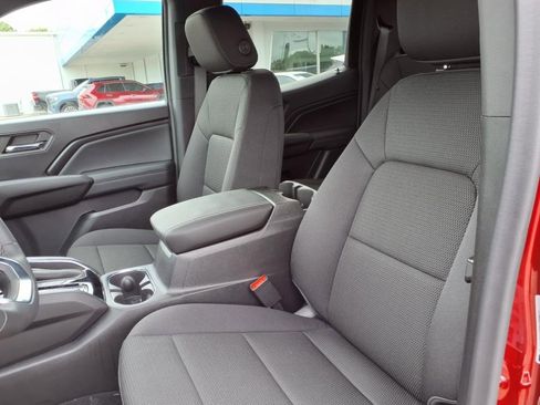 Used 2024 GMC Canyon Elevation w/ Convenience Package image 12