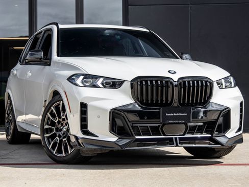 Used 2025 BMW X5 sDrive40i w/ M Sport Package image 2