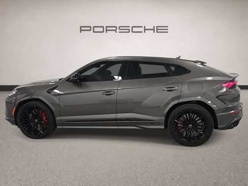 Used 2025 Lamborghini Urus SE AWD/4WD image 2