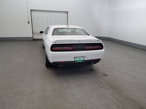 Used 2022 Dodge Challenger GT AWD/4WD image 6