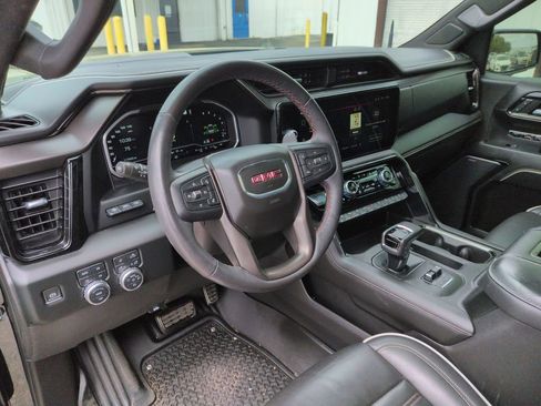 Used 2022 GMC Sierra 1500 AT4X image 32
