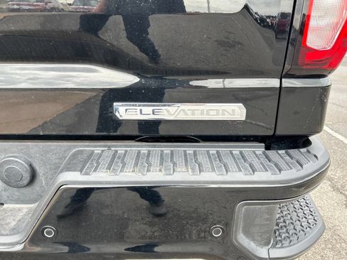 Used 2025 GMC Sierra 1500 Elevation w/ Elevation Premium Package AWD/4WD image 12