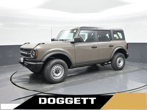 New 2025 Ford Bronco 4-Door image 1