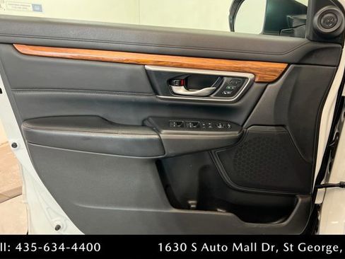 Used 2020 Honda CR-V Touring image 14