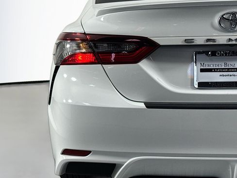 Used 2024 Toyota Camry SE image 14