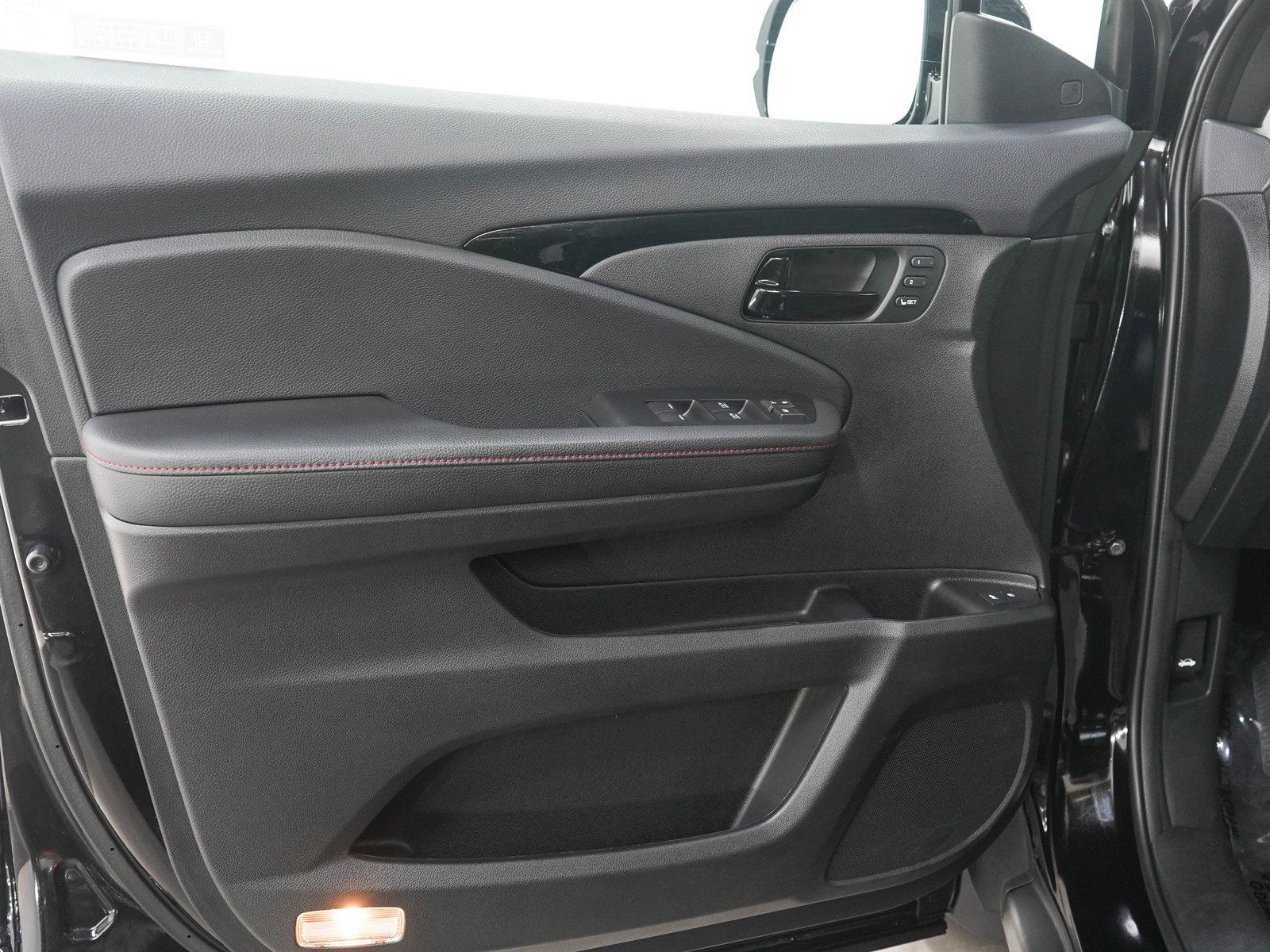 Used 2024 Honda Passport Black Edition image 21