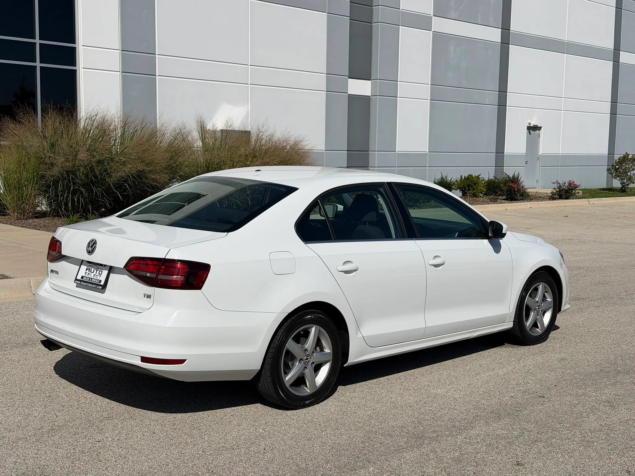 Used 2017 Volkswagen Jetta S FWD image 5