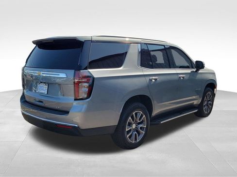 Used 2023 Chevrolet Tahoe LT w/ Luxury Package AWD/4WD image 4
