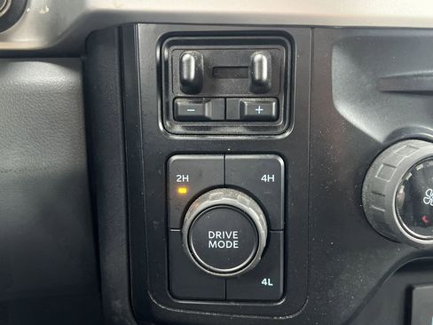 Used 2024 Ford F250 XLT image 8