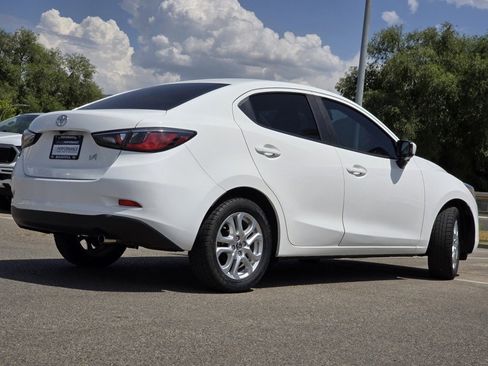 Used 2017 Toyota Yaris iA image 20