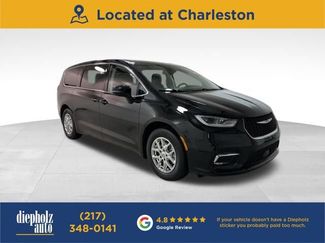 Used 2024 Chrysler Pacifica Touring-L video 1
