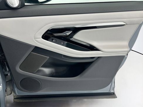 Used 2023 Land Rover Range Rover Evoque HST image 24