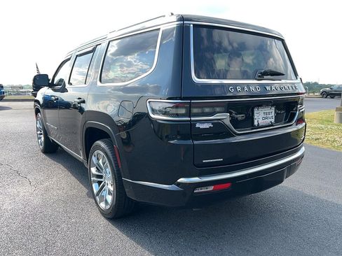 Used 2022 Jeep Grand Wagoneer Series II AWD/4WD image 7