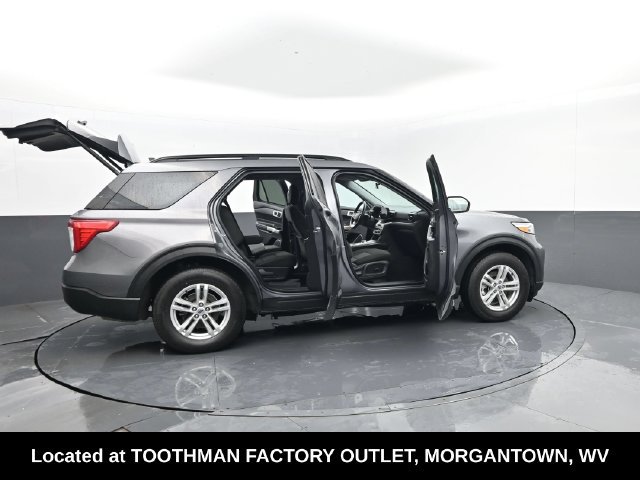 Used 2022 Ford Explorer XLT AWD/4WD image 30
