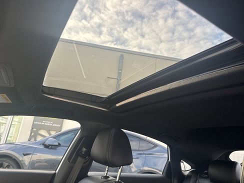 Used 2023 Honda Civic Sport Touring image 9