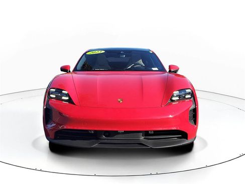 Used 2023 Porsche Taycan image 2