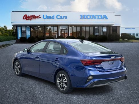 Used 2024 Kia Forte LXS w/ LXS Technology Package FWD image 3