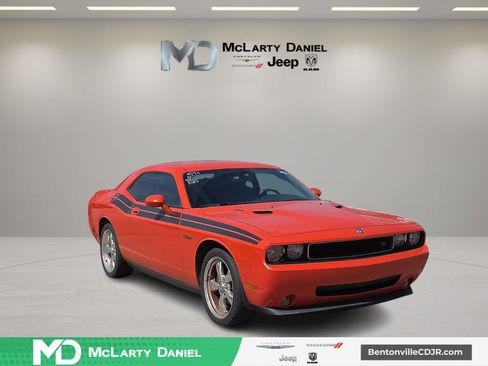 Used 2010 Dodge Challenger R/T image 1