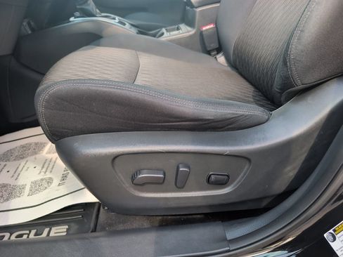 Used 2017 Nissan Rogue SV AWD/4WD image 9