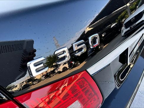 Used 2011 Mercedes-Benz E 350 4MATIC Sedan image 32