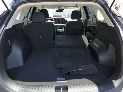 Used 2025 Kia Sportage LX FWD image 22