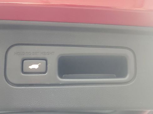 Certified 2023 Honda Pilot TrailSport image 8