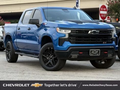 Used 2023 Chevrolet Silverado 1500 LT Trail Boss AWD/4WD image 2