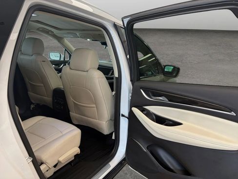 Used 2022 Buick Enclave Essence w/ Experience Buick Package AWD/4WD image 18