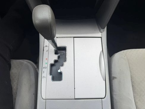 Used 2007 Toyota Camry SE FWD image 12