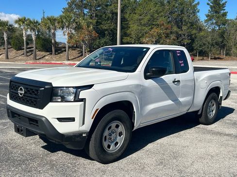Used 2023 Nissan Frontier S w/ Technology Package image 2