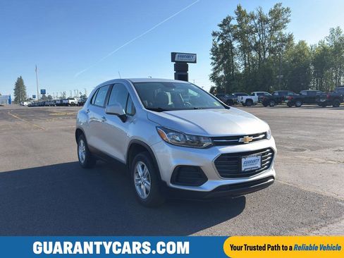 Used 2018 Chevrolet Trax LS AWD/4WD image 1