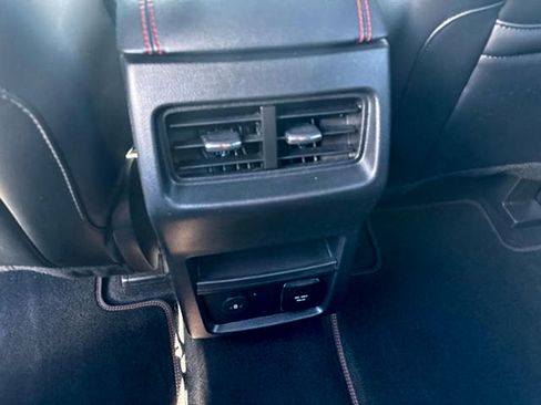 Used 2023 Ford Edge ST-Line AWD/4WD image 11