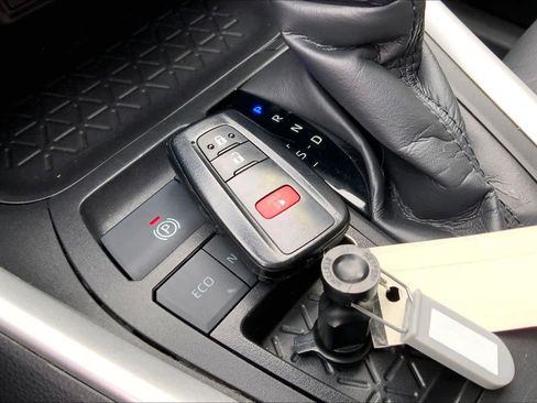 Used 2023 Toyota RAV4 XLE image 28