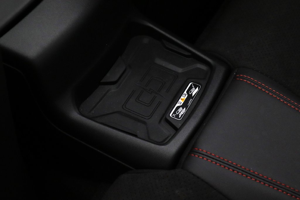 Certified 2024 Chevrolet Camaro ZL1 RWD image 23