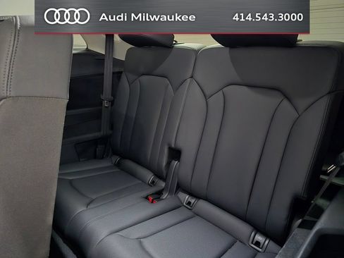 Used 2023 Audi Q7 2.0T Premium Plus w/ Convenience Package AWD/4WD image 20