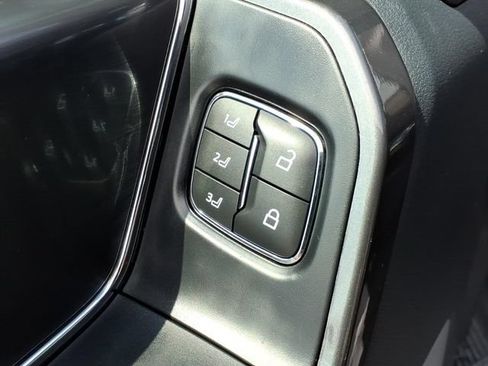 Used 2023 Ford F150 Lariat w/ Equipment Group 502A High AWD/4WD image 18