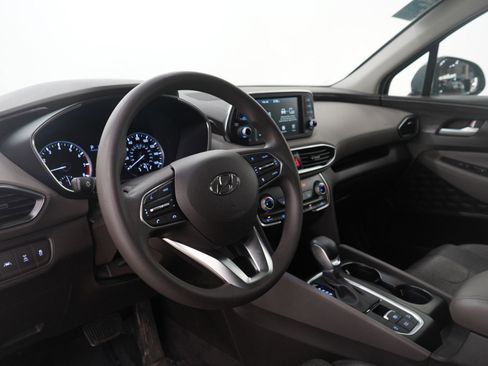 Used 2020 Hyundai Santa Fe SE image 23