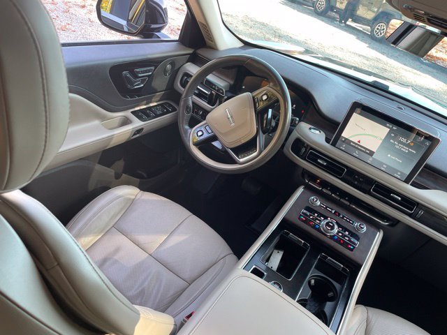 Used 2020 Lincoln Aviator Reserve w/ Elements Package Plus AWD/4WD image 57