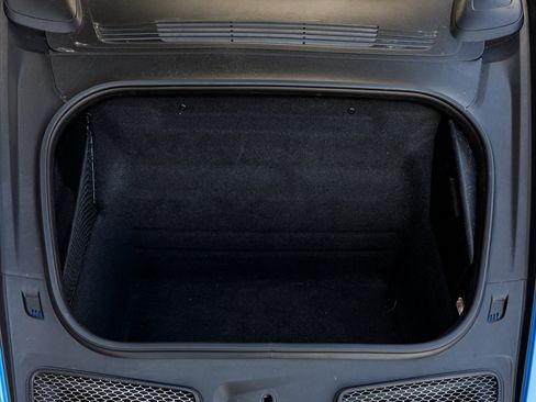 Used 2022 Porsche 911 GT3 image 40