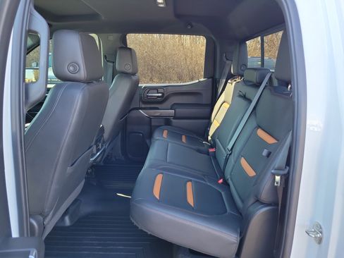 Used 2022 GMC Sierra 1500 AT4 w/ AT4 Preferred Package image 13