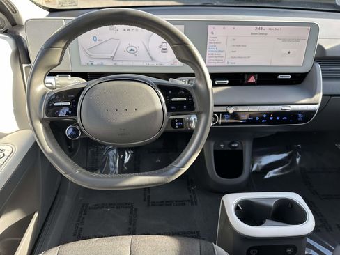 Used 2022 Hyundai Ioniq 5 SE image 8