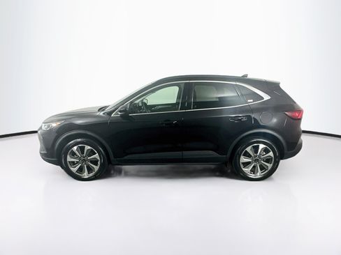 Used 2025 Ford Escape Platinum AWD/4WD image 4
