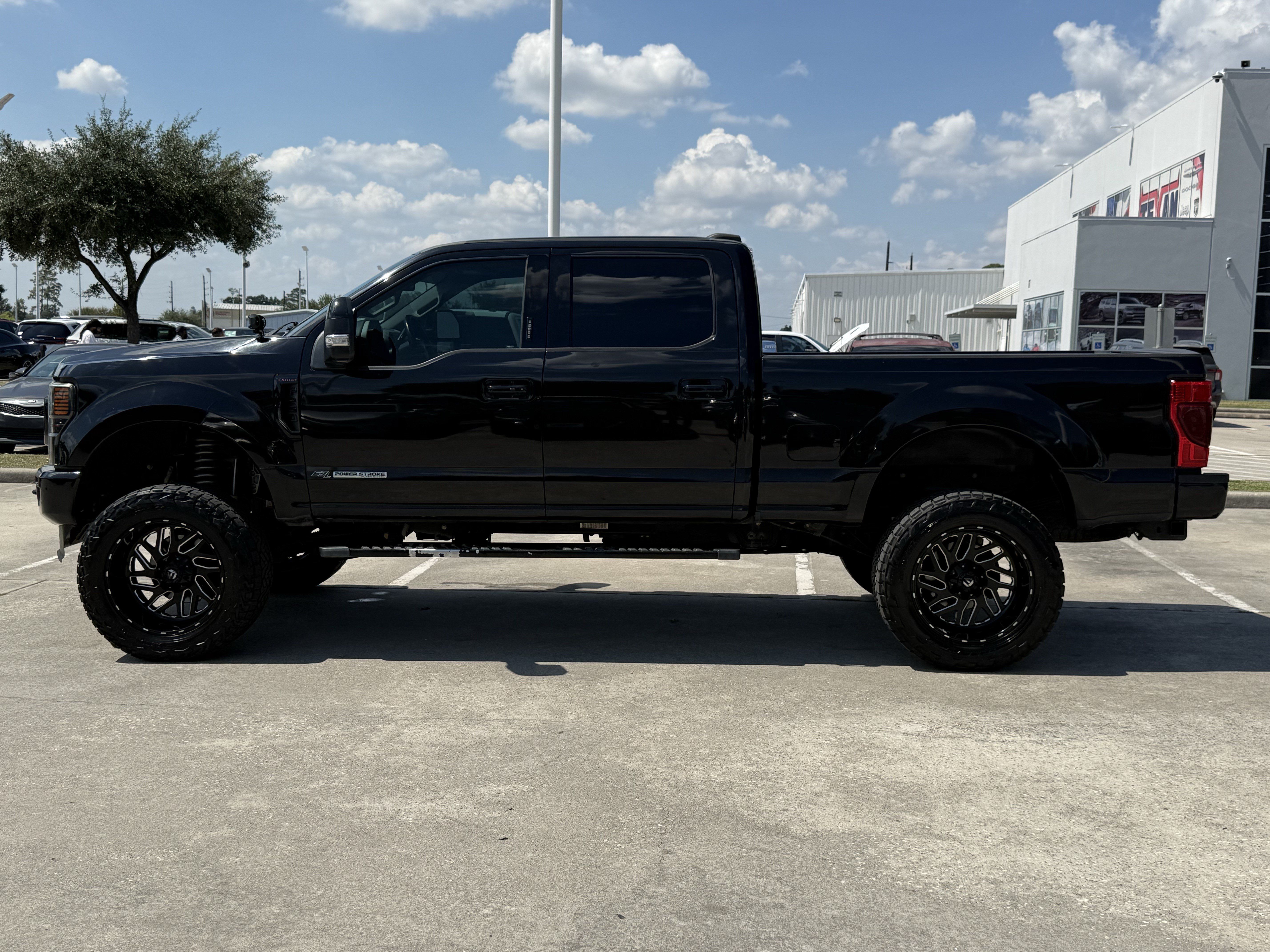 Used 2020 Ford F250 Lariat AWD/4WD image 8
