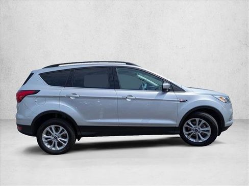 Used 2019 Ford Escape SEL FWD image 4
