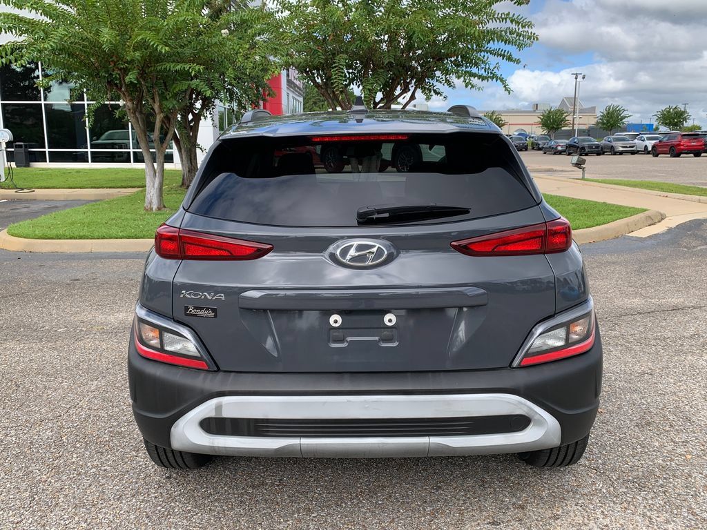 Used 2023 Hyundai Kona SEL w/ Cargo Package FWD image 6
