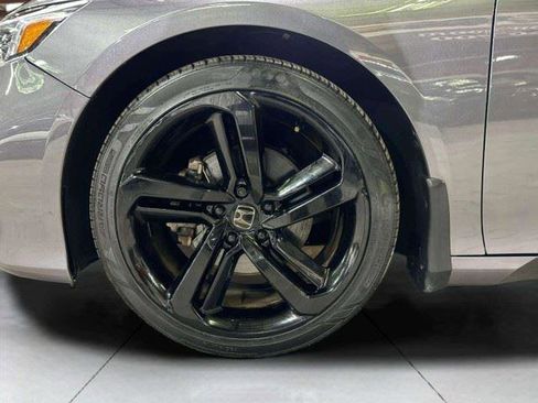 Used 2020 Honda Accord Sport image 10