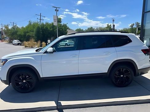 Used 2022 Volkswagen Atlas SE AWD/4WD image 3
